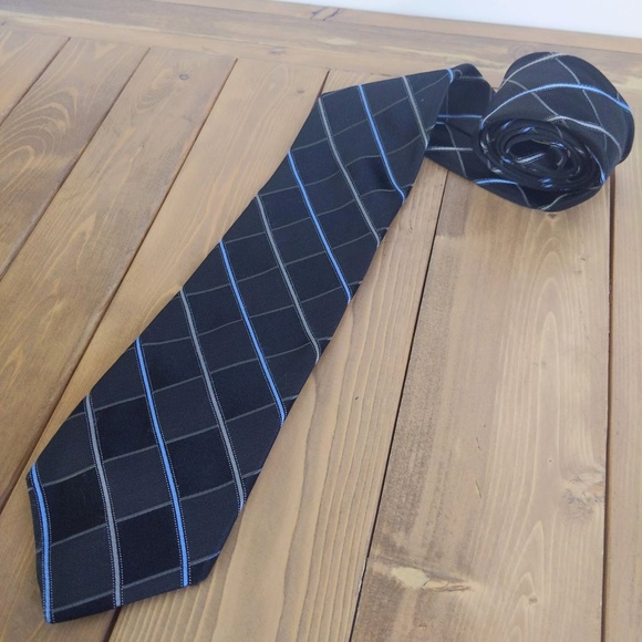 Michael Kors Navy Striped 100% Silk Tie - Picture 5 of 7